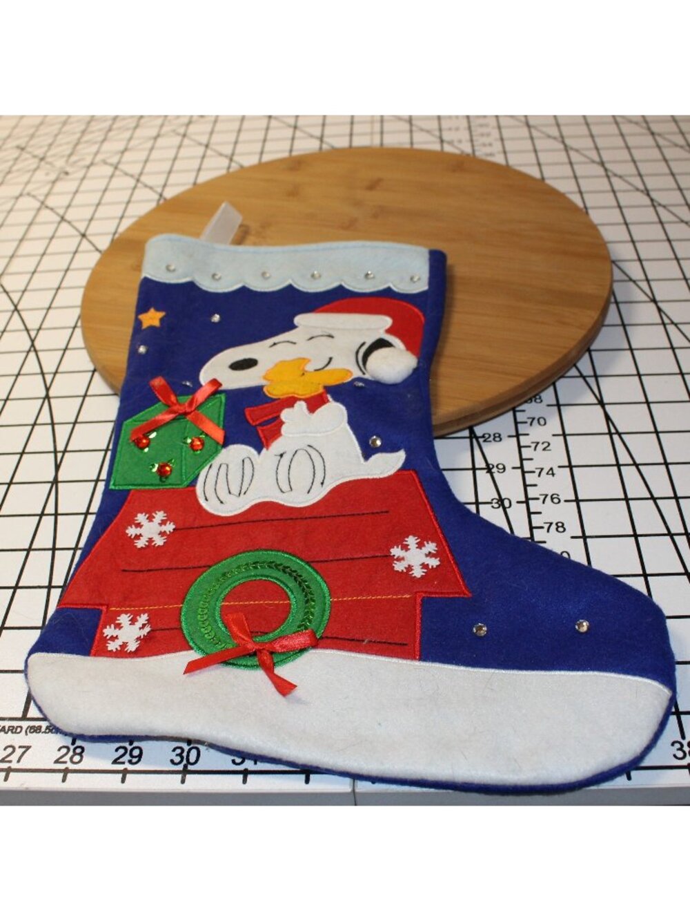 Vtg Peanuts Snoopy Christmas Stocking With Red Doghouse & Gift Design